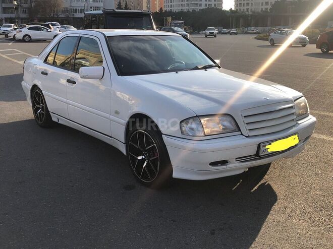 Mercedes C 200 1999, 234,000 km - 2.0 l - Bakı