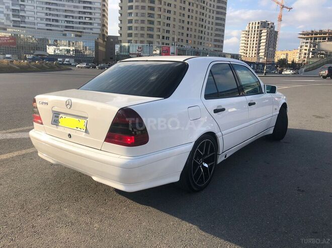 Mercedes C 200 1999, 234,000 km - 2.0 l - Bakı