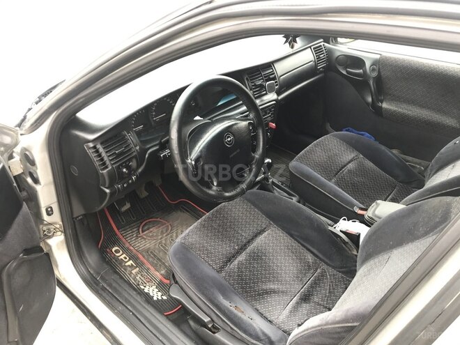 Opel Astra 1996, 181,818 km - 1.6 l - Sumqayıt