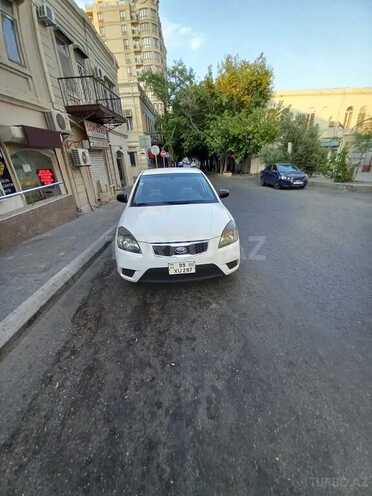 Kia Rio 2010, 100,000 km - 1.4 l - Bakı