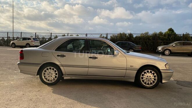 Mercedes C 220 1998, 400,000 km - 2.2 л - Bakı