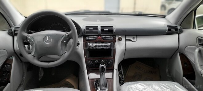 Mercedes C 180 2000, 333,869 km - 2.0 l - Bərdə