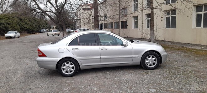 Mercedes C 180 2000, 333,869 km - 2.0 l - Bərdə