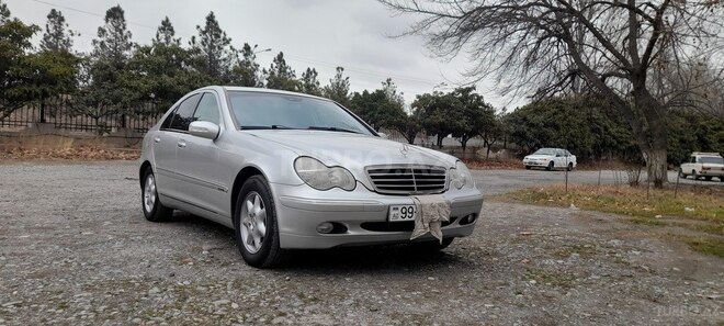 Mercedes C 180 2000, 333,869 km - 2.0 l - Bərdə
