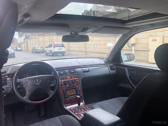 Mercedes E 220 2000, 394,000 km - 2.2 л - Bakı