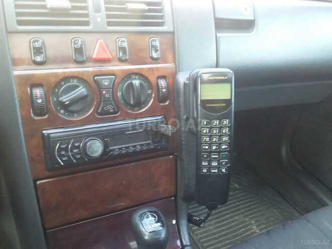 Mercedes E 220 2000, 433,000 km - 2.2 l - Bakı