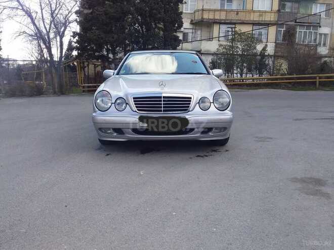 Mercedes E 220 2000, 433,000 km - 2.2 l - Bakı