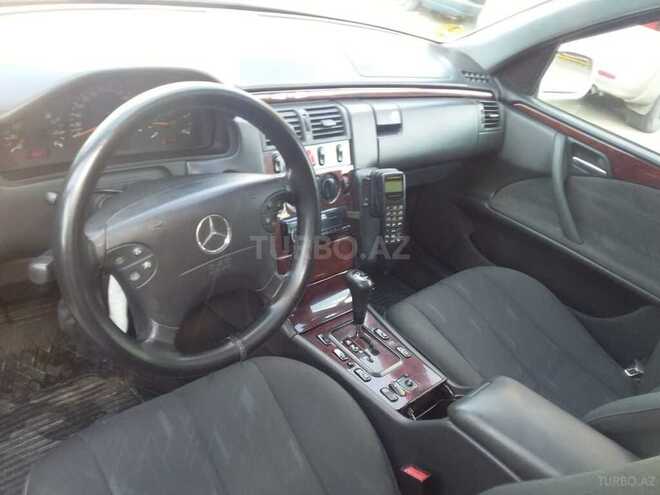 Mercedes E 220 2000, 433,000 km - 2.2 l - Bakı