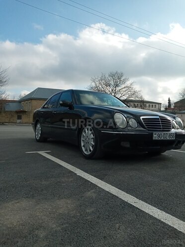 Mercedes E 280 2000, 315,414 km - 2.8 l - Şamaxı
