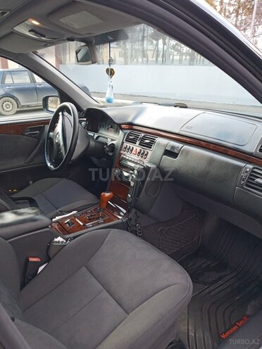 Mercedes E 280 2000, 315,414 km - 2.8 l - Şamaxı