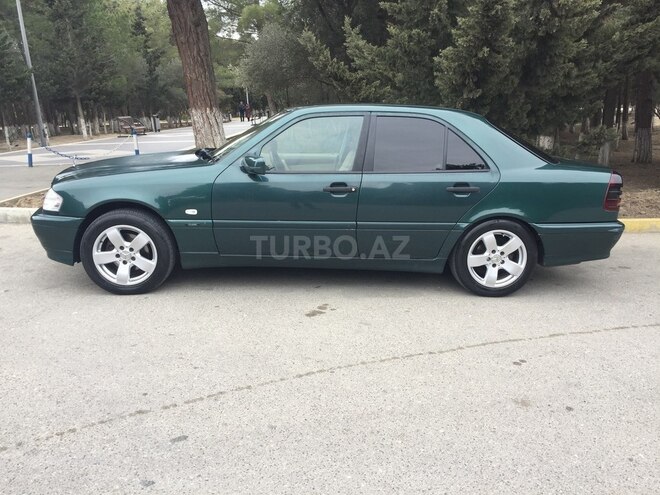 Mercedes C 220 2000, 277,043 km - 2.2 л - Bakı