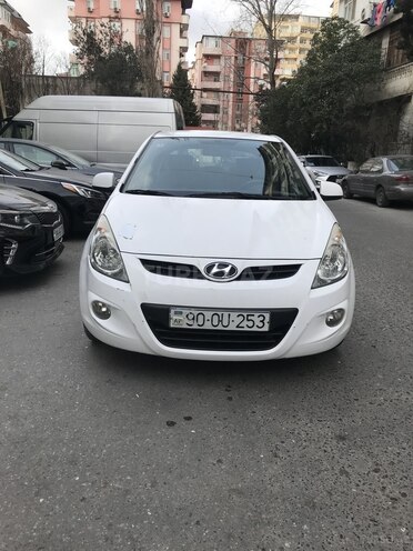 Hyundai i20 2011, 230,000 km - 1.4 l - Bakı
