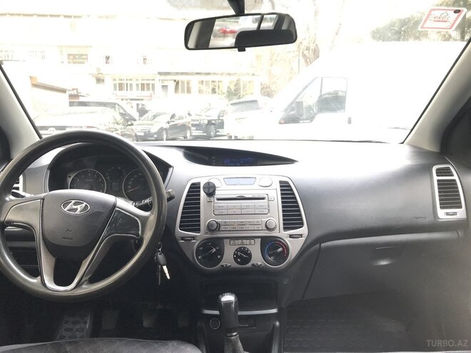 Hyundai i20 2011, 230,000 km - 1.4 l - Bakı