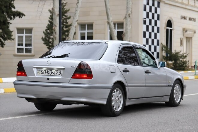 Mercedes C 220 1999, 478,241 km - 2.2 l - Sumqayıt