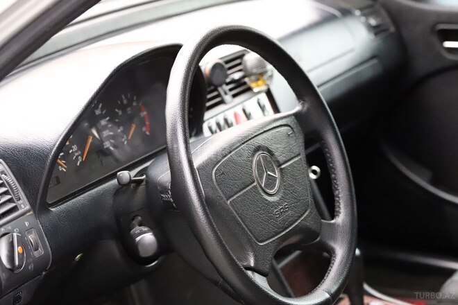 Mercedes C 220 1999, 478,241 km - 2.2 l - Sumqayıt