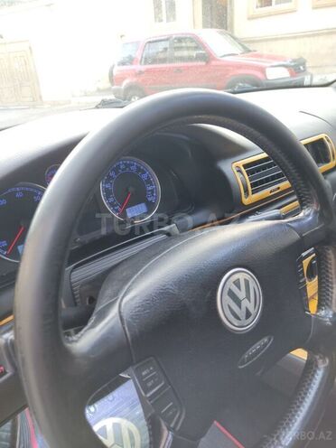 Volkswagen Passat 2004, 356,000 km - 1.8 l - Bakı