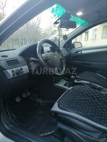 Opel Astra 2006, 280,000 km - 1.9 л - Bakı