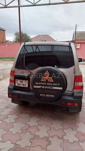 Mitsubishi  2002, 332,003 km - 2.0 l - Bakı