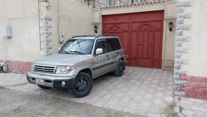 Mitsubishi  2002, 332,003 km - 2.0 l - Bakı