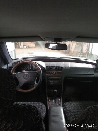 Mercedes C 220 1996, 562,140 km - 2.2 l - Sumqayıt