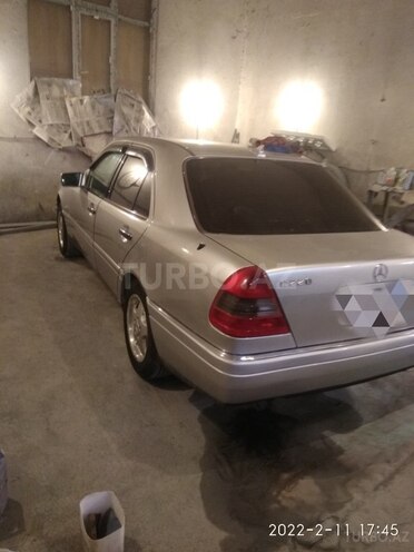 Mercedes C 220 1996, 562,140 km - 2.2 l - Sumqayıt