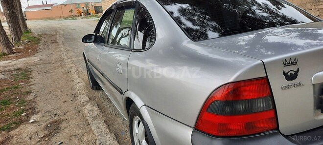Opel Vectra 1998, 265,000 km - 1.8 л - Bakı