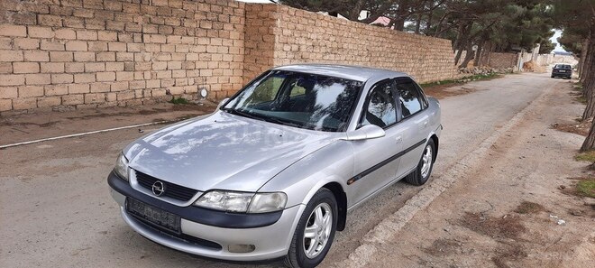 Opel Vectra 1998, 265,000 km - 1.8 л - Bakı