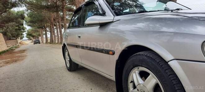 Opel Vectra 1998, 265,000 km - 1.8 л - Bakı