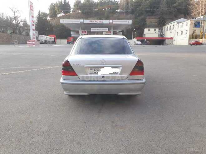 Mercedes C 200 1999, 201,000 km - 2.0 л - Tovuz