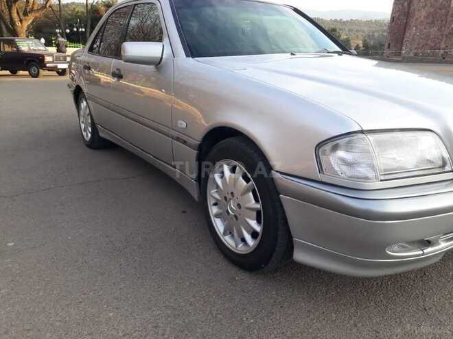 Mercedes C 200 1999, 201,000 km - 2.0 л - Tovuz