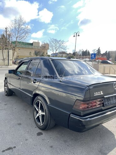 Mercedes 190 1992, 236,000 km - 2.0 l - Bakı