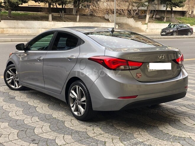 Hyundai Elantra 2015, 84,300 km - 1.8 л - Bakı