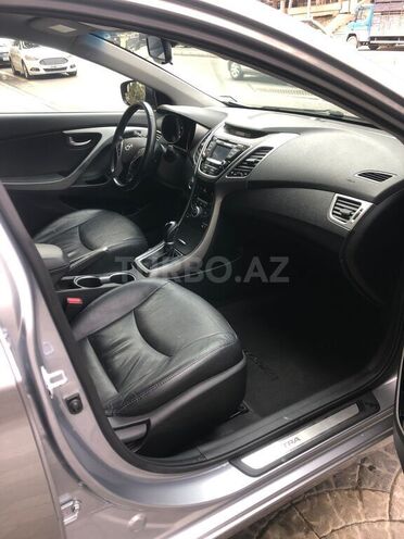 Hyundai Elantra 2015, 84,300 km - 1.8 л - Bakı