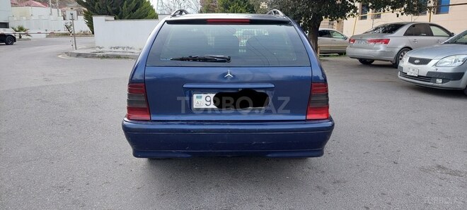 Mercedes C 220 1999, 62,000 km - 2.2 l - Bakı