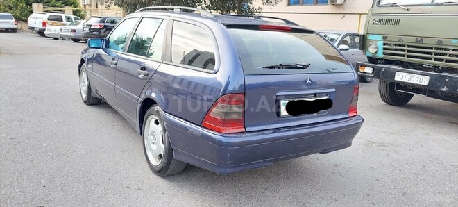 Mercedes C 220 1999, 62,000 km - 2.2 l - Bakı