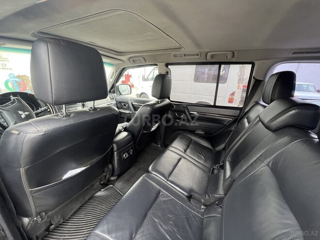 Mitsubishi Pajero 2011, 193,000 km - 3.5 л - Bakı