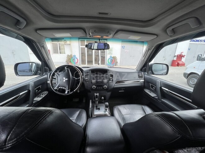 Mitsubishi Pajero 2011, 193,000 km - 3.5 л - Bakı