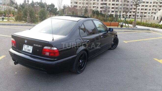 BMW 528 2000, 232,311 km - 2.8 l - Bakı