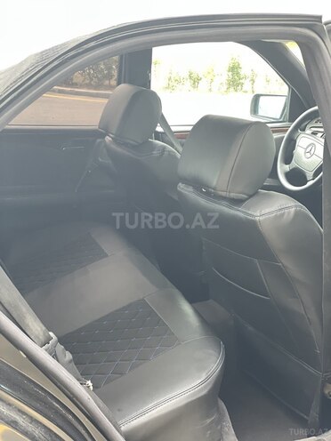 Mercedes E 220 1997, 300,000 km - 2.2 l - Bakı