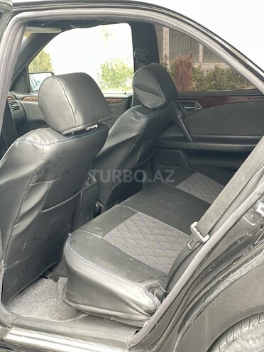 Mercedes E 220 1997, 300,000 km - 2.2 l - Bakı