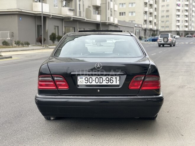 Mercedes E 220 1997, 300,000 km - 2.2 l - Bakı