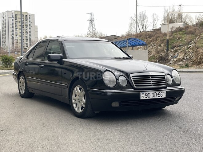 Mercedes E 220 1997, 300,000 km - 2.2 l - Bakı