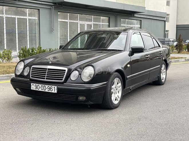 Mercedes E 220 1997, 300,000 km - 2.2 l - Bakı