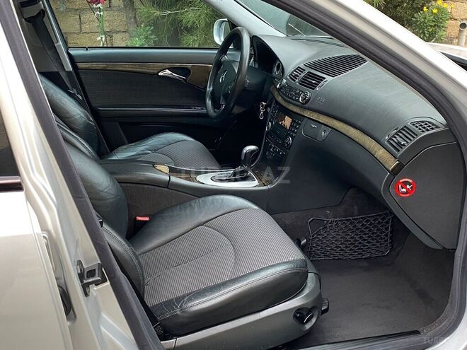 Mercedes E 240 2002, 232,000 km - 2.6 l - Bakı