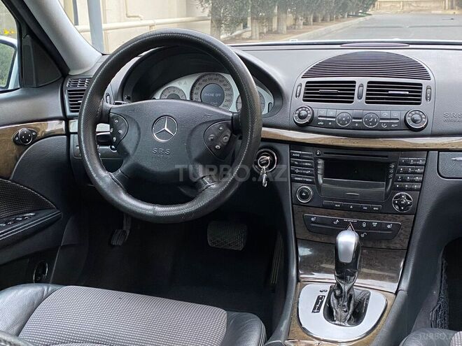 Mercedes E 240 2002, 232,000 km - 2.6 l - Bakı