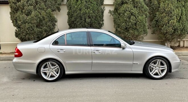 Mercedes E 240 2002, 232,000 km - 2.6 l - Bakı
