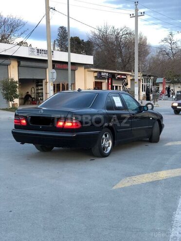 Mercedes E 200 1998, 347,081 km - 2.0 l - Mingəçevir
