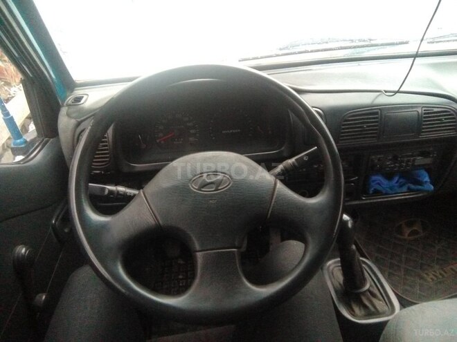 Hyundai H 100 1998, 243,753 km - 2.5 л - Qax