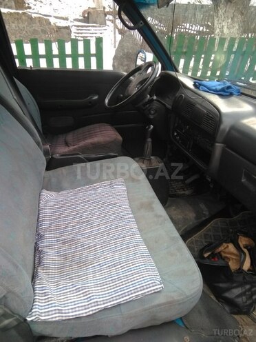 Hyundai H 100 1998, 243,753 km - 2.5 л - Qax