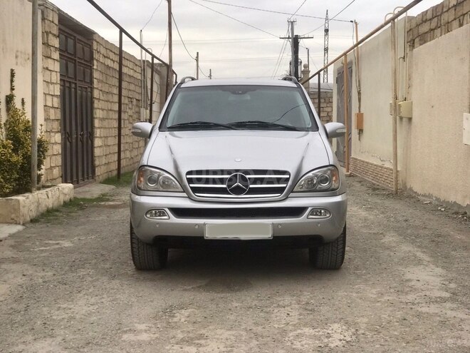 Mercedes ML 270 2003, 260,000 km - 2.7 l - Bakı